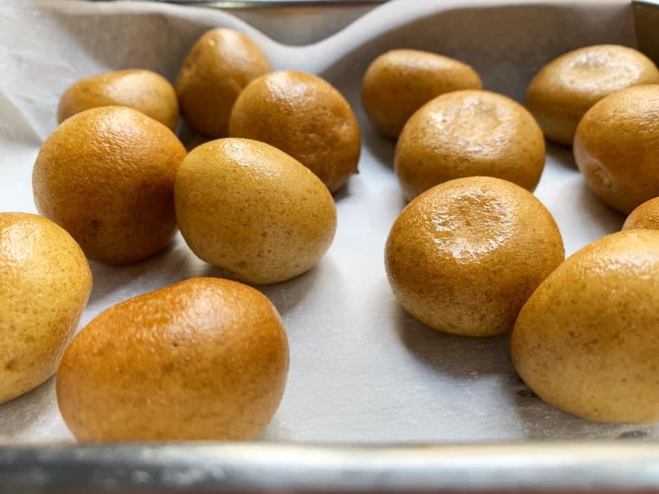 Buñuelo de morcilla en caldera